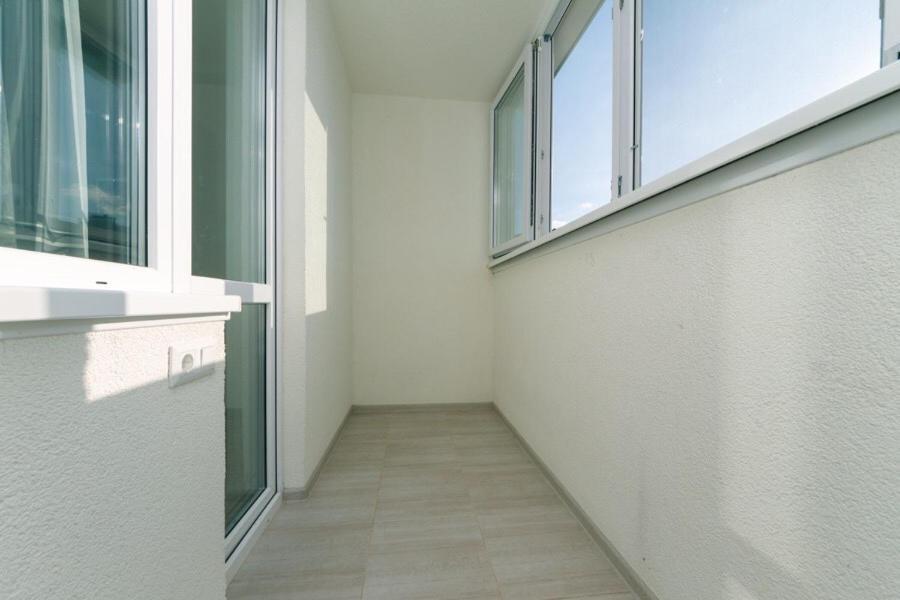 Драгоманова 38А 2Й Поверх Apartment Kiev Exterior foto